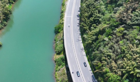 从“交通线”到“文旅线线与望鱼古镇的“双