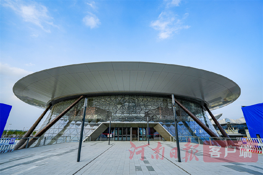 河南日报头版重磅报道｜郑州航空港：办好一场赛、提升一座城用“技能之光”照亮崛起之路(图15)