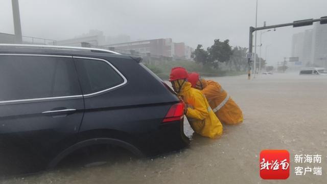 应对台风影响海口全力做好民生服务保障和灾后恢复(图2)
