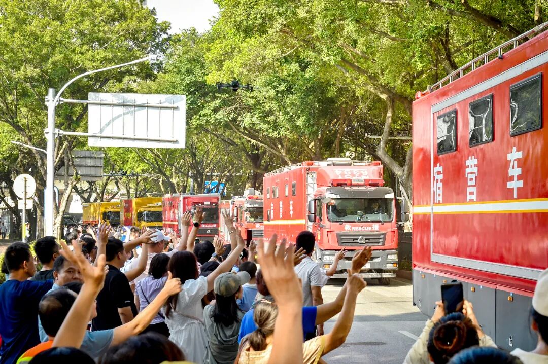 南宁抗洪:以非常之力护寻常烟火(图6)