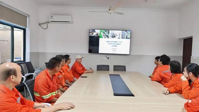 沪闵路的川流不息有TA们“保驾护航”(图3)