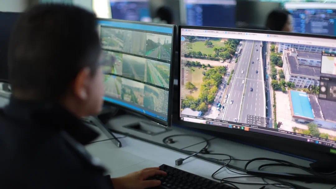 武汉“空中鹰眼”上岗交通管理进入立体化时代(图2)