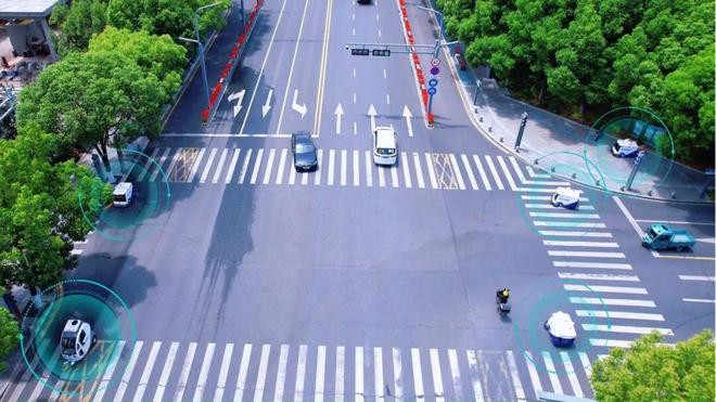 29万公里的无人环卫“德清样本”！云创智行“车路云一体化”首批试点城市的城市清洁革命(图5)