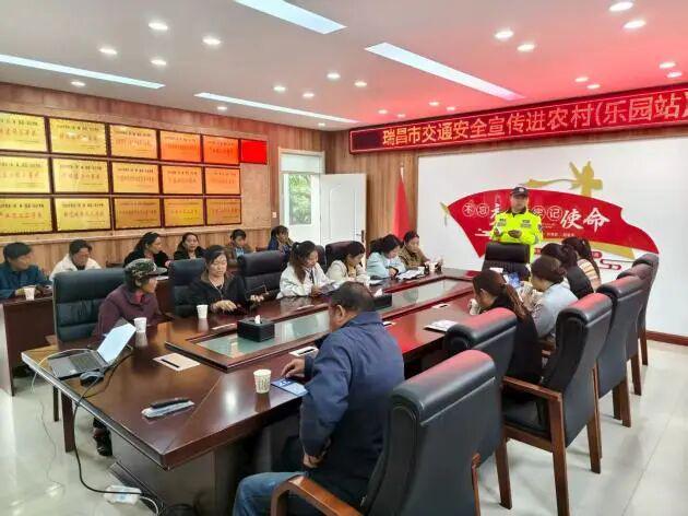 文明交通礼行天下丨聚焦秋冬出行安全预热122“全国交通安全日”(图4)