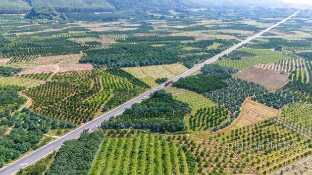 【湖南】江永兰源公路：瑶乡山水间的振兴通