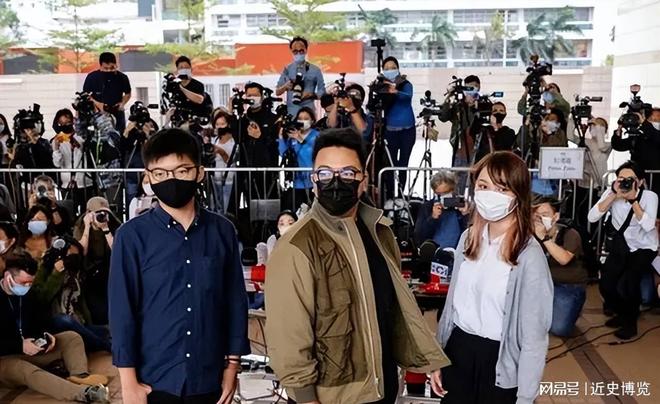 “乱港分子”周庭弃保潜逃加拿大扬言永不回国被下红色通缉(图3)