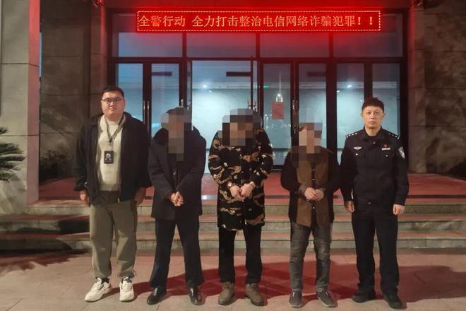 道路“黑手”现形记……