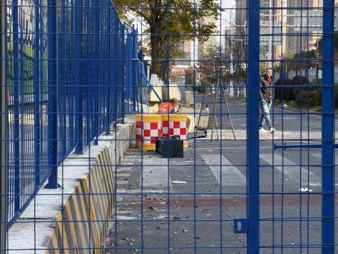 泰州一辆公交车发生碰撞事故！