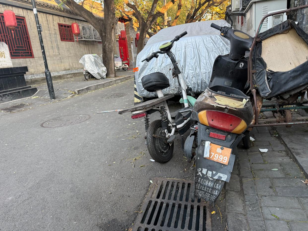 临牌车、无牌车、遮挡号……电动自行车号牌乱象多(图2)