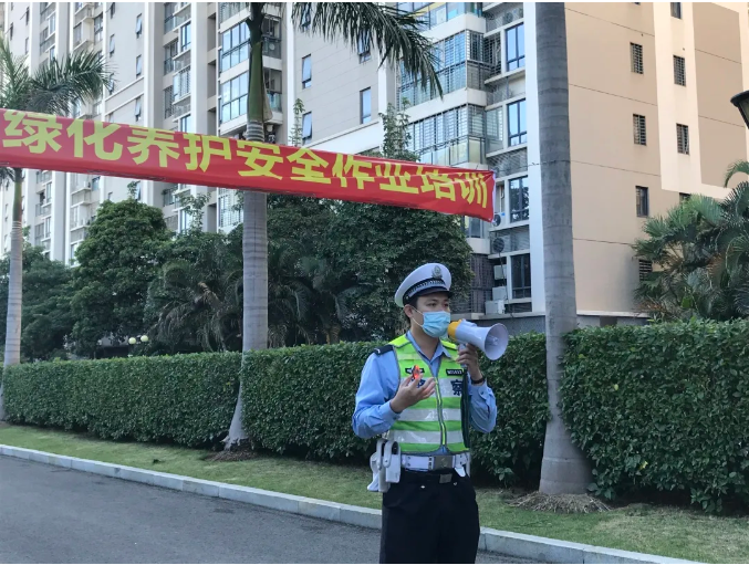 绿化工人看过来！今天作业你放“雪糕筒”了