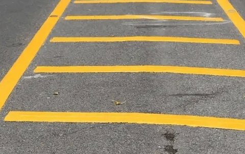 警惕！马路上新型标线