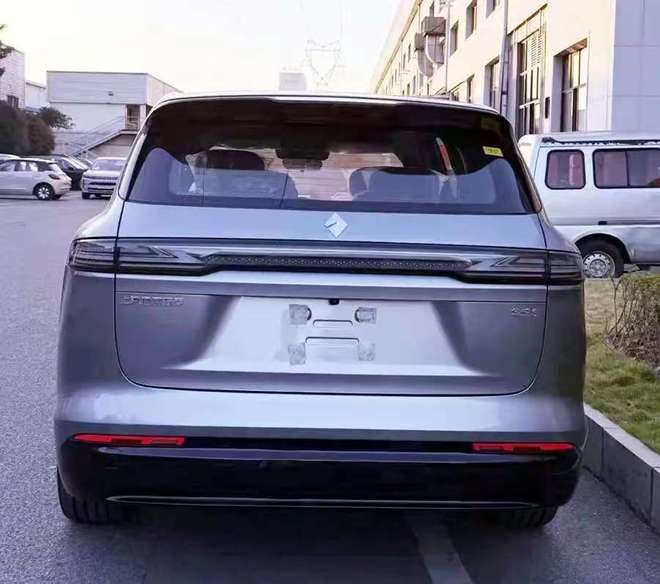 宝骏全新插混中大型SUV华为乾崑智驾+鸿蒙座舱或售15-20万元(图8)