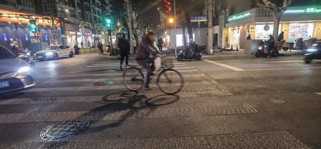 人行横道线和机非分割线今年将全面升级(图2)