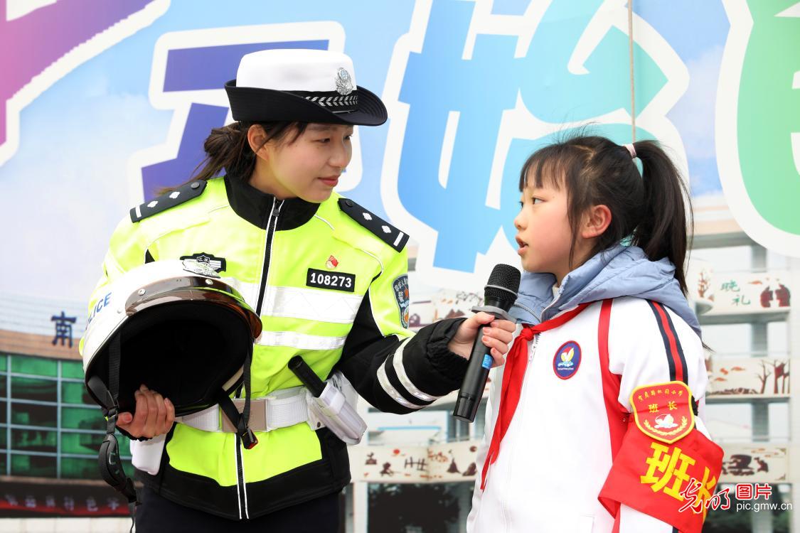 趣味学交规安全伴成长(图3)