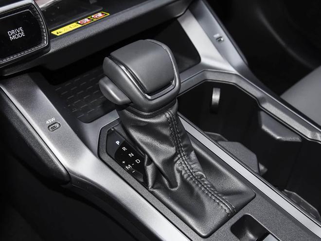 丰田威兰达AIR版新政策权益价1378万元起三大件终身质保(图8)