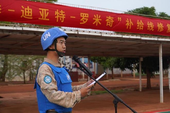 中国赴南苏丹（瓦乌）维和工兵分队启动补给线道路修复任务(图1)