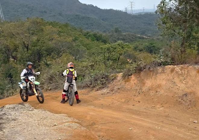 市民吐槽深圳郊野径成越野胜地城管回应：全域严格禁止(图3)