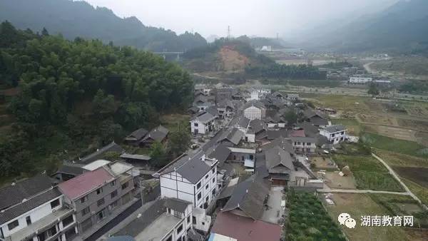 湖南省教育厅扶贫村获评全国美丽宜居村庄(图2)