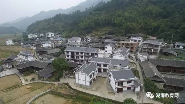 湖南省教育厅扶贫村获评全国美丽宜居村庄(图3)